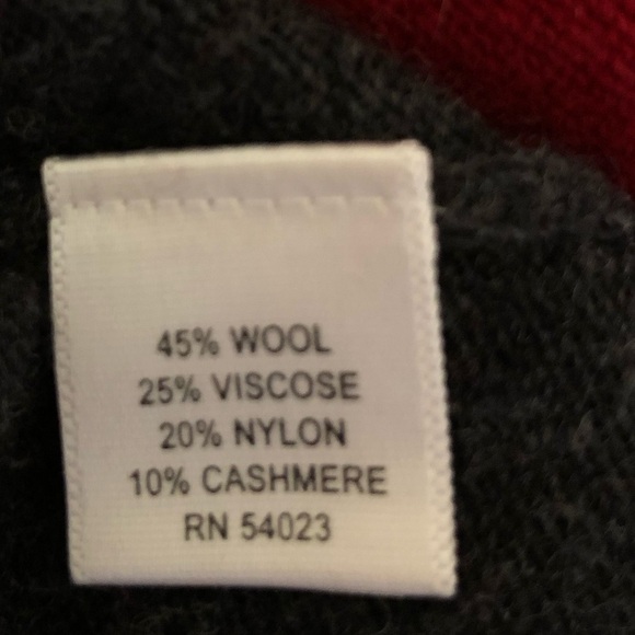 BANANA REPUBLIC LUXURY CASHMERE BLEND Gray/ Red Stripe Sweater Size: Medium - Picture 10 of 10